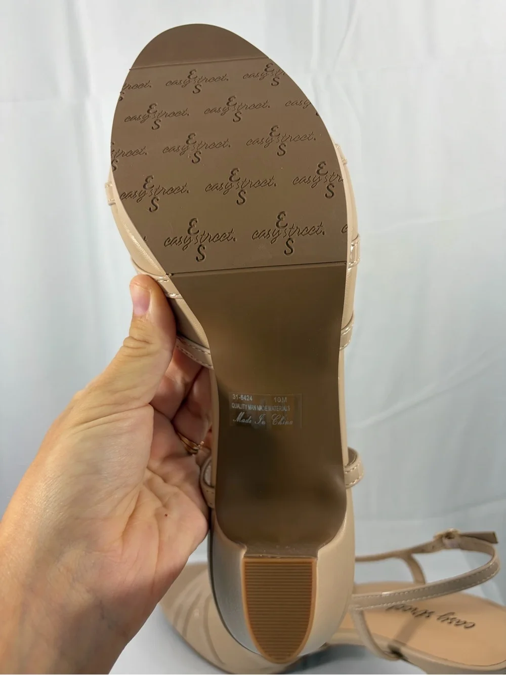 NWT Easy Street Women’s Size 10 Beige Patent Slingback Heels